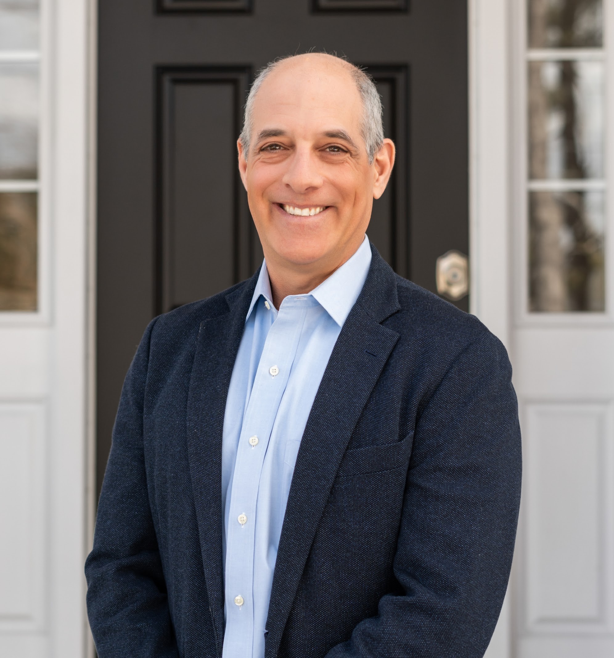 Pete Leis dashing profile photo, Boston Expert Real Estate Advisor